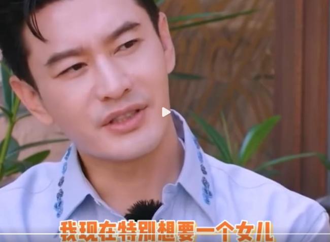 叶珂退网后复播 被曝已有新欢 直播人气爆棚引发热议